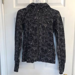 Lululemon size 4 black purple grey marble pattern hoodie